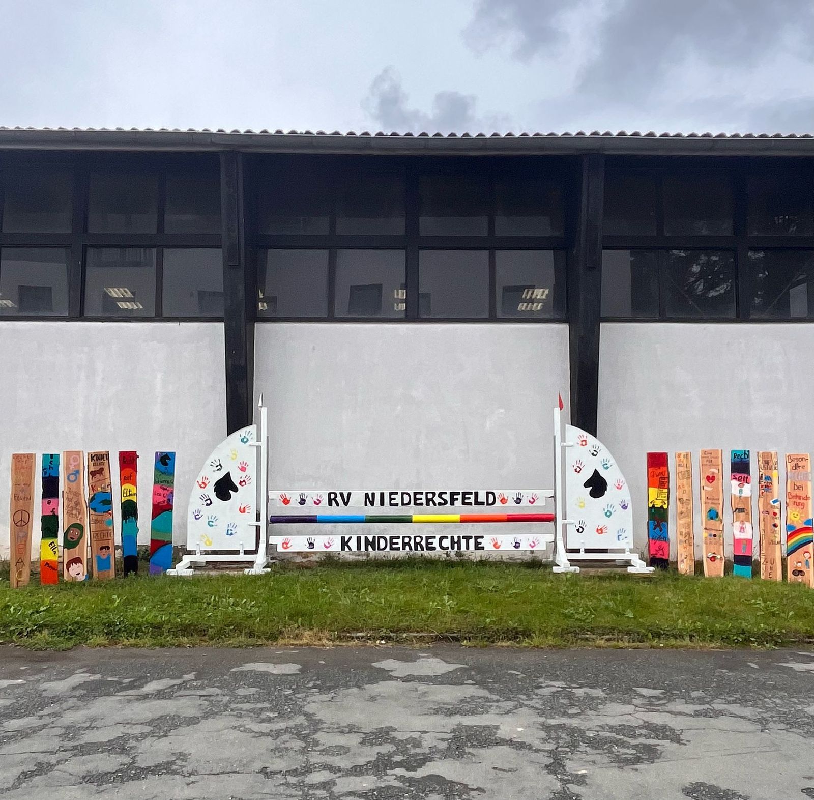 Springhindernis mit Kinderrechten, Jugend des Reit- und Fahrvereins Niedersfeld